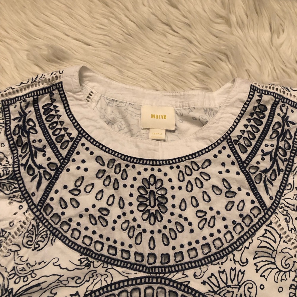 Anthropologie Maeve Ester Eyelet Embroidered Scalloped Blue White Top size XS/S - Picture 6 of 15
